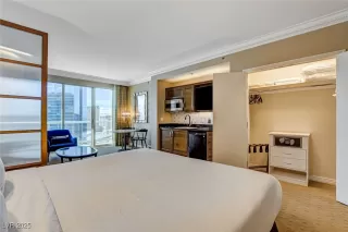 Photo #5: 2661473 Listing