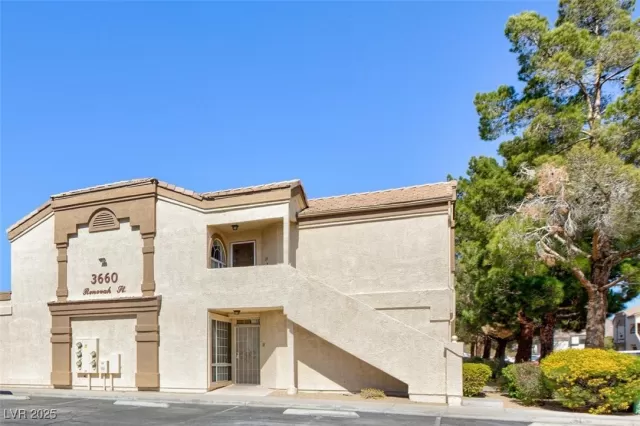 MLS: 2661485 Condo For Sale