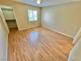 Photo #5: 2661507 Listing 