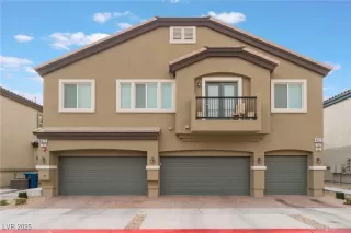 Photo #3: 2661526 Listing