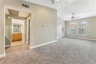 Photo #3: 2661535 Listing 