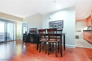 Photo #1: 2661550 Listing 