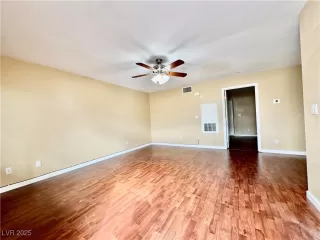 Photo #1: 2661556 Listing 