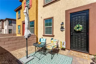 Photo #3: 2661579 Listing 