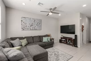 Photo #6: 2661579 Listing 