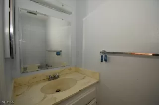 Photo #2: 2661621 Listing