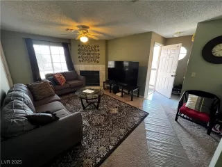 Photo #5: 2661637 Listing 