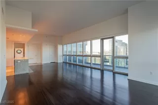 Photo #1: 2661654 Listing 