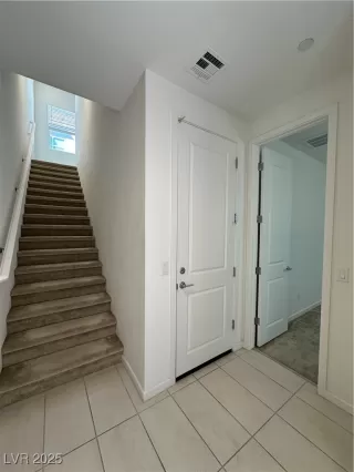 Photo #3: 2661684 Listing 