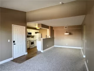 Photo #1: 2661718 Listing 