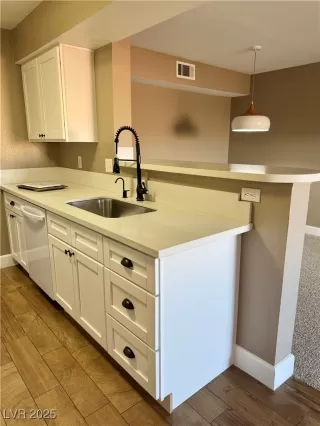 Photo #3: 2661718 Listing 