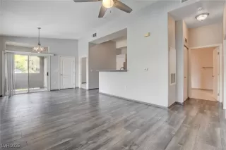 Photo #3: 2661721 Listing 