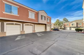 Photo #1: 2661732 Listing 