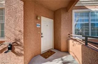 Photo #3: 2661732 Listing 