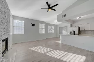 Photo #4: 2661732 Listing 