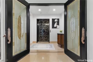 Photo #2: 2661743 Listing