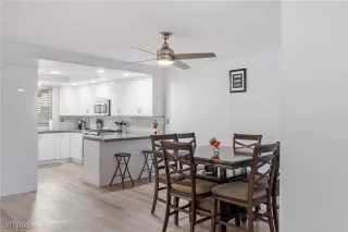 Photo #6: 2661751 Listing 