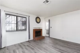 Photo #4: 2661789 Listing 