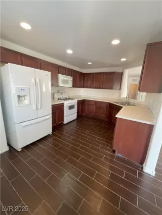 Photo #5: 2662805 Listing