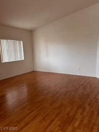 Photo #4: 2662819 Listing