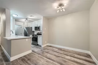 Photo #5: 2662847 Listing