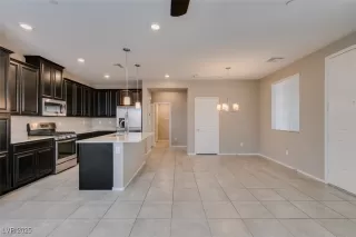 Photo #5: 2662848 Listing