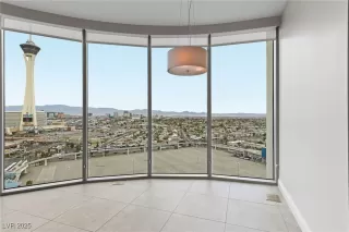 Photo #4: 2662890 Listing