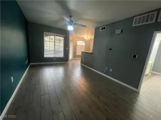 Photo #1: 2662907 Listing 