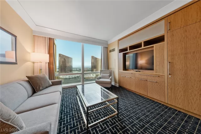 MLS: 2662908 Condo For Sale