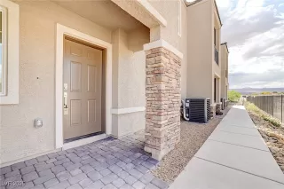 Photo #1: 2662916 Listing 