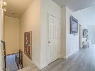 Photo #6: 2662926 Listing