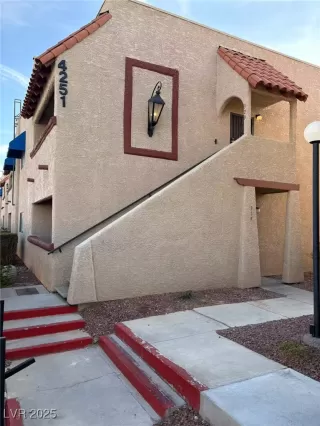 Photo #2: 2662927 Listing 