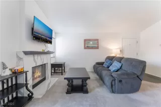 Photo #2: 2662929 Listing 