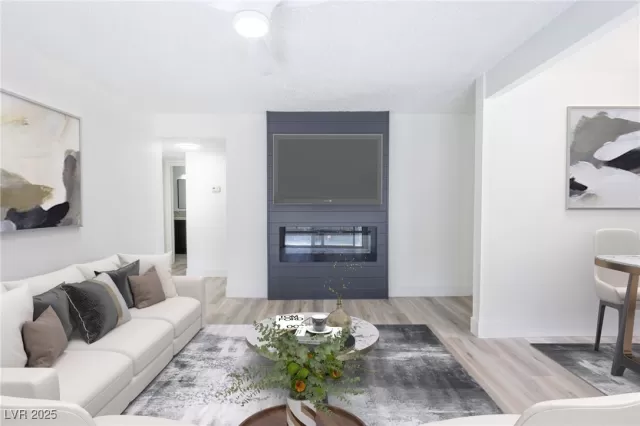 MLS: 2662936 Condo For Sale