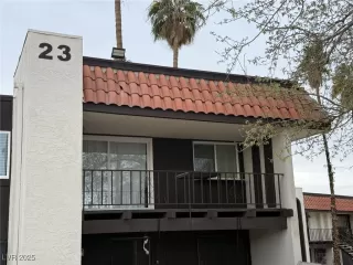 Photo #1: 2662941 Listing 