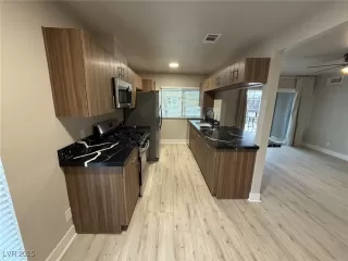 Photo #3: 2662941 Listing 