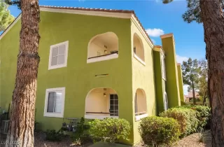 Photo #3: 2662956 Listing