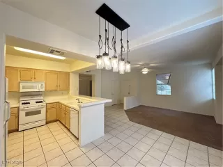 Photo #2: 2662959 Listing 