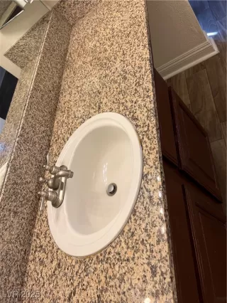 Photo #3: 2663044 Listing 