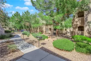 Photo #2: 2663063 Listing