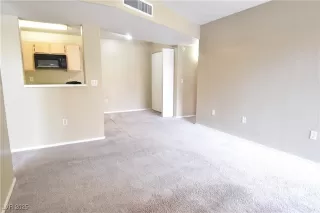 Photo #3: 2663072 Listing 