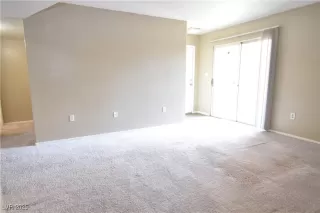 Photo #4: 2663072 Listing 