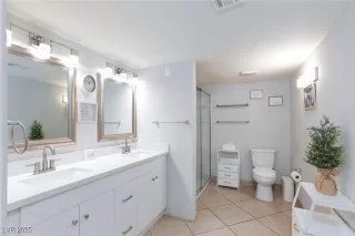 Photo #5: 2663081 Listing