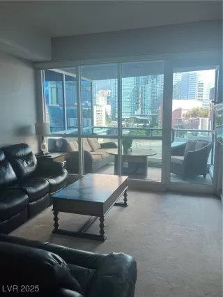 Photo #1: 2663090 Listing 