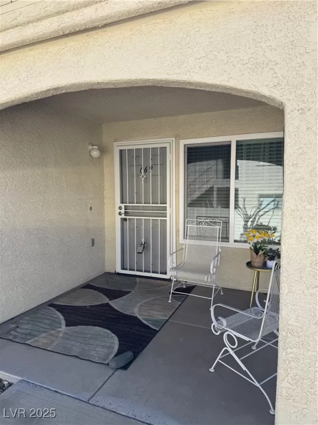 MLS: 2663092 Condo For Sale