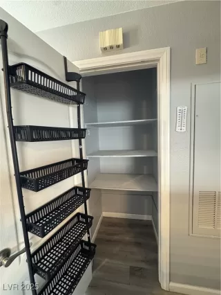 Photo #3: 2663092 Listing 