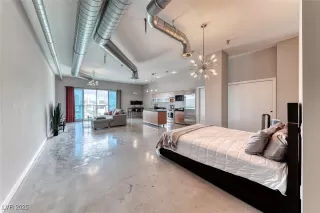 Photo #3: 2663109 Listing