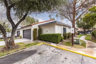 Photo #1: 2663118 Listing 