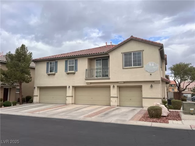 MLS: 2663119 Condo For Sale
