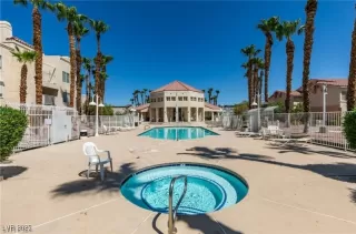 Photo #1: 2663121 Listing 